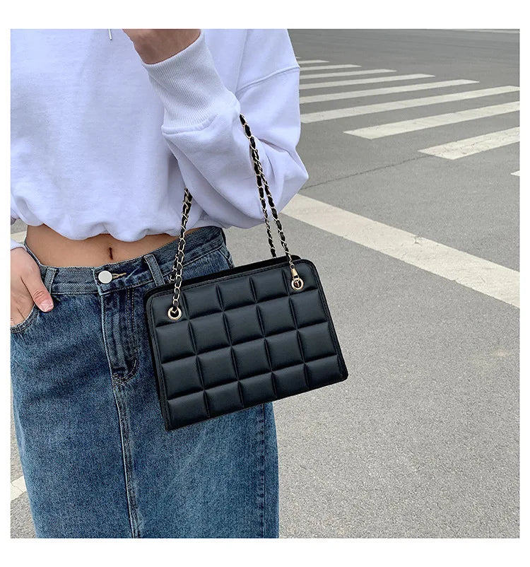 2025 Lychee Pattern Large Shoulder Handbag