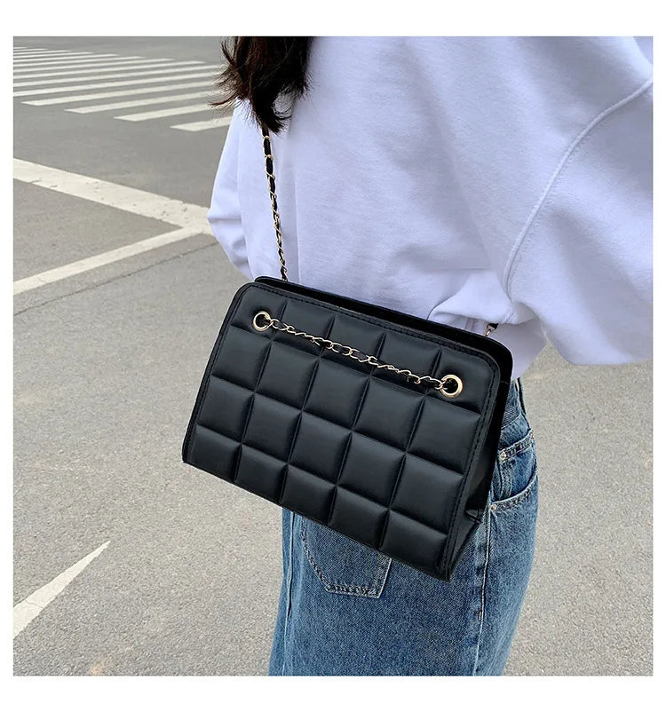 2025 Lychee Pattern Large Shoulder Handbag